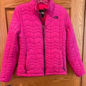 The North Face Fuchsia Quilted lightweight Jacket